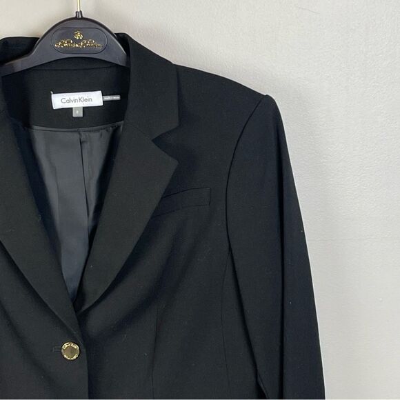 Calvin Klein Blazer Black Two Button Jacket Gold Zippered Pockets Fitted Size 8 - Picture 4 of 6